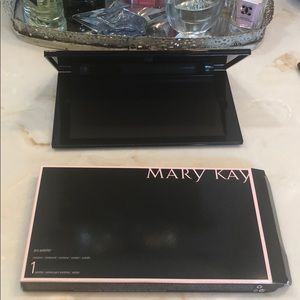 Mary Kay Pro Palette
